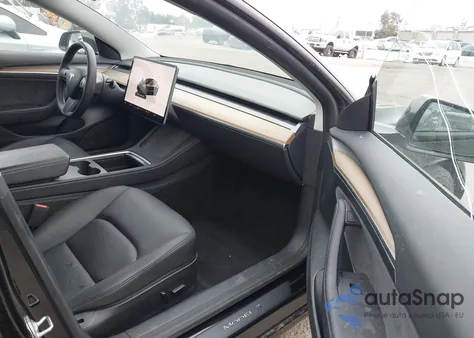 2023 Tesla Model 3 Rear-Wheel Drive z USA, uszkodzony, nr VIN 5YJ3E1EA1PF706735